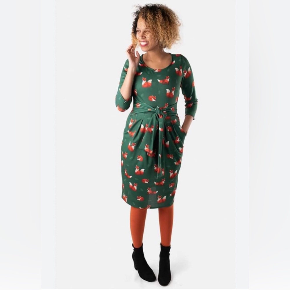 Popsy Green Fox Print Dress W/ Pockets. Excellent Condition. Size 14